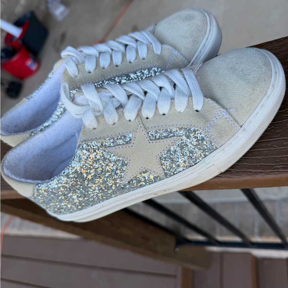 Steve Madden Glitter Star Sneakers - Picture 2 of 4